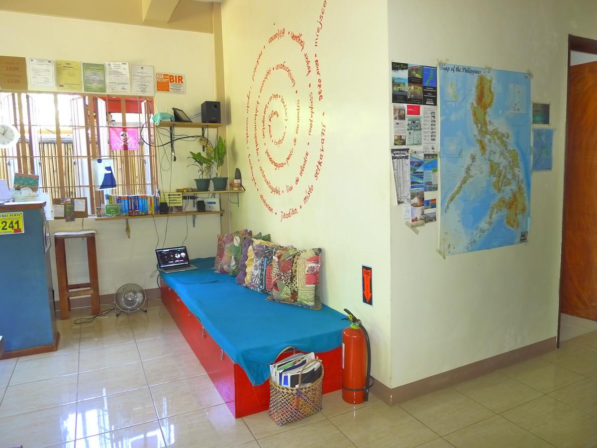 Treffpunkt 5300 Hostel Puerto Princesa Kültér fotó